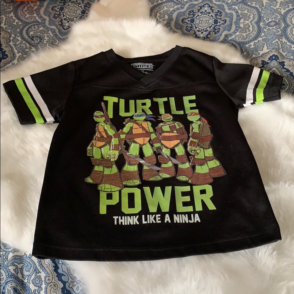 Boys TMNT tee